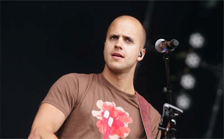 tourbus-van-milow-brandt-uit_5_460x0.jpg